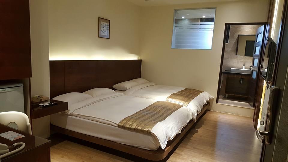 לוקאנג Happy Hostel מראה חיצוני תמונה