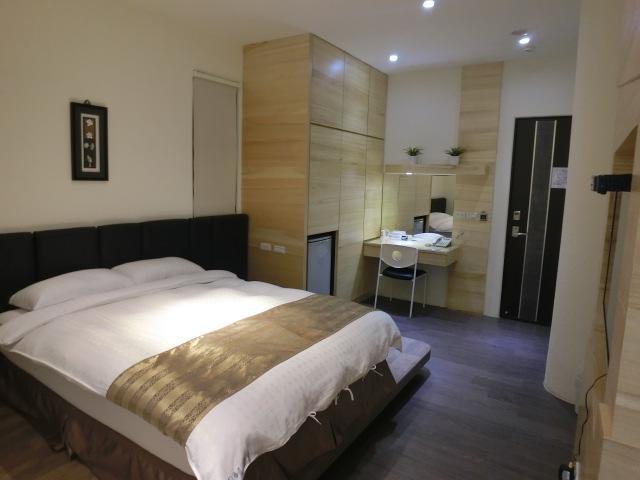 לוקאנג Happy Hostel מראה חיצוני תמונה